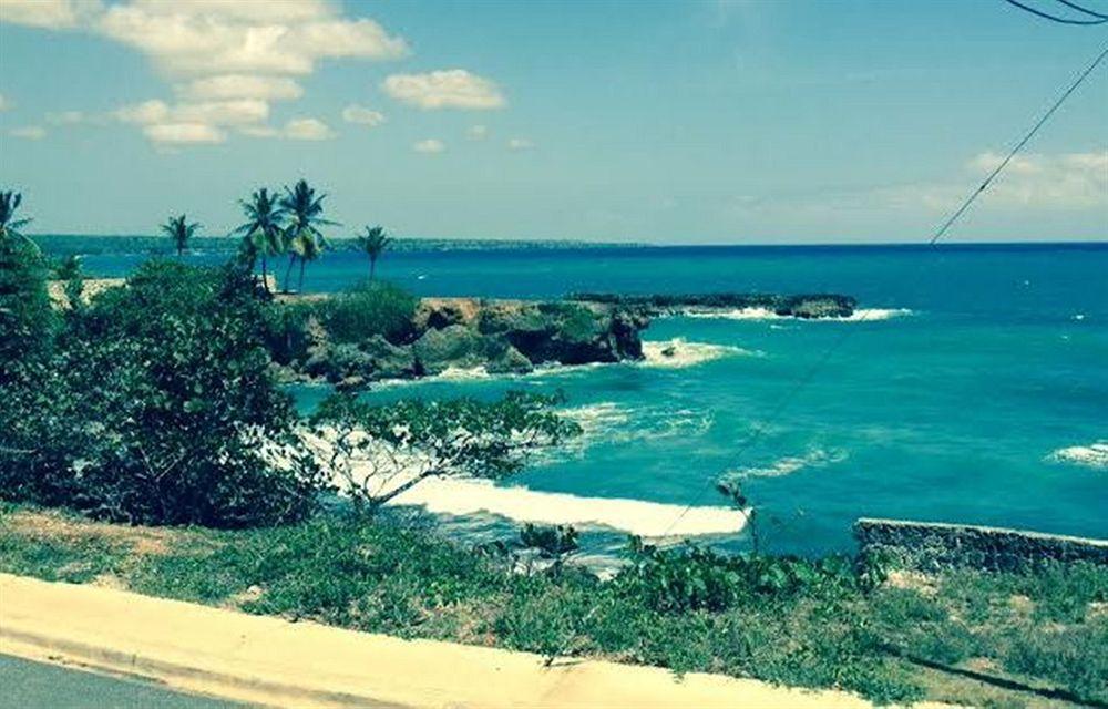 Hotel El Viejo Pirata Boca de Yuma エクステリア 写真