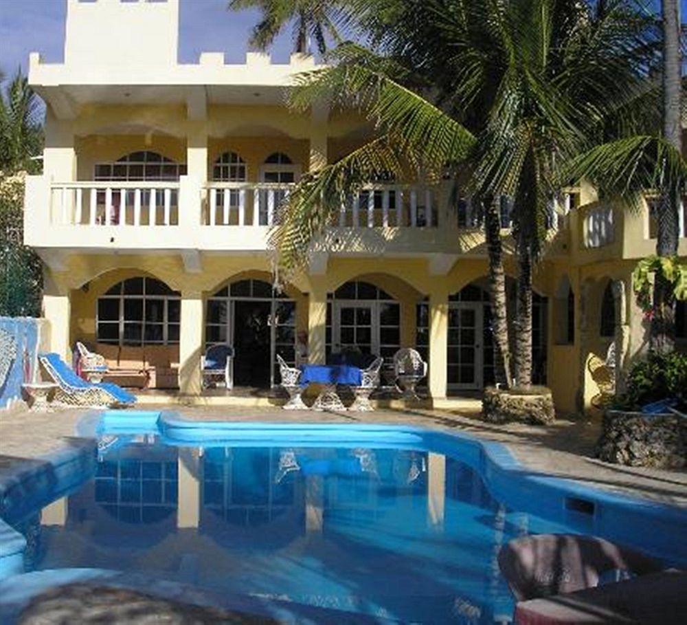 Hotel El Viejo Pirata Boca de Yuma エクステリア 写真